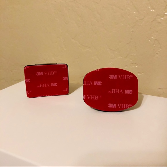 Authentic GoPro Curved & Flat Adhesive Mount - Picture 5 of 5